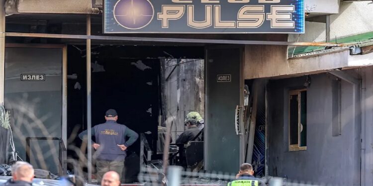 Tragedia en Macedonia del Norte: usaron pirotecnia en un boliche y provocaron al menos 60 muertes