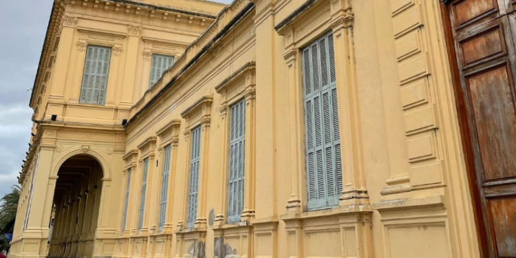 Balearon a una joven en barrio Alto Alberdi