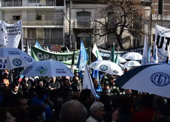 La Justicia ratificó la suspensión del decreto que limita el derecho a huelga