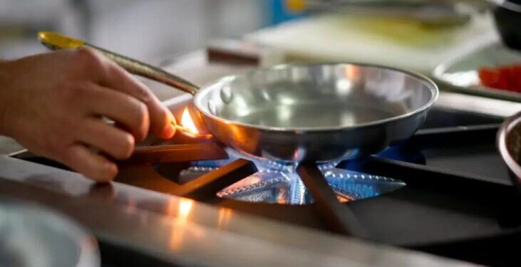 El gobierno oficializó una suba en la tarifa de gas para noviembre