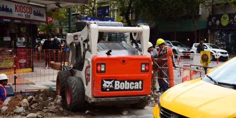 Corte de tránsito total en calle 27 de Abril por obras de Epec este fin de semana