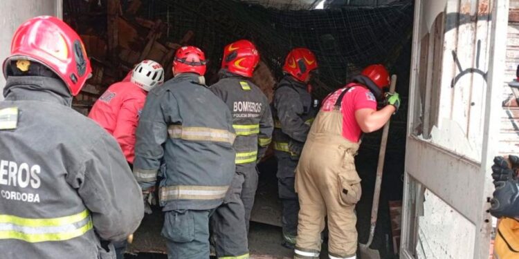 Un operario murió tras el derrumbe de una losa en una obra en construcción