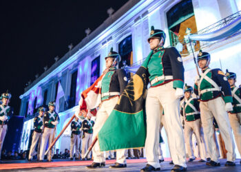 Aniversario de la Revolución de Mayo: el tradicional cambio de guardia será este sábado en el Cabildo Histórico