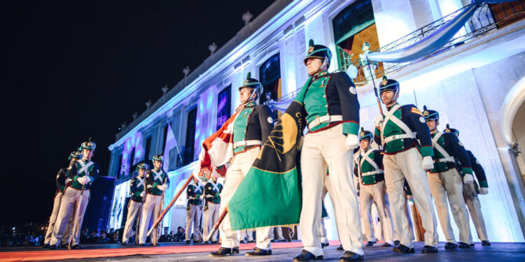 Aniversario de la Revolución de Mayo: el tradicional cambio de guardia será este sábado en el Cabildo Histórico