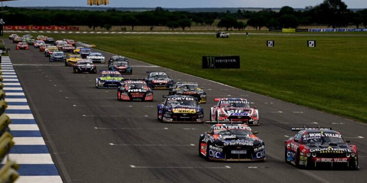 El rugido de los motores vuelve a sentirse en Córdoba con el regreso del TC