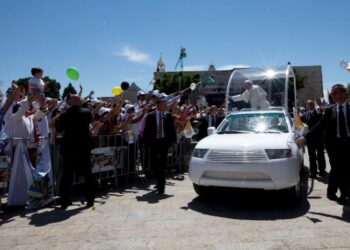 Por decisión de Francisco el papamóvil se convertirá en una unidad sanitaria para los niños de Gaza