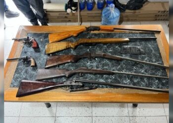 Hallaron un arsenal en una vivienda de La Carlota