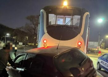 Choque entre el Tren de las Sierras y un auto