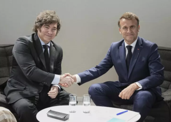 Gira presidencial: Milei se reunió con Macron y visita Israel