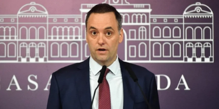 El Gobierno oficializó la eliminación del asueto por el Día del Empleado Público