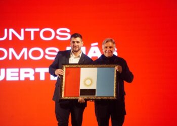 Llaryora participó de la inauguración de la Ciudad Deportiva de Instituto