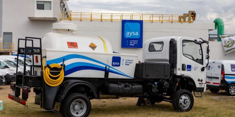 El Gobierno inicia la privatización de AySA