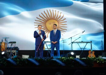 Desde Jesús María, Llaryora instó a "ratificar la voluntad de un país federal"