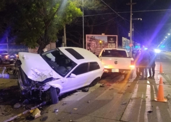 Un brusco choque se produjo en Recta Martinolli y avenida Gauss
