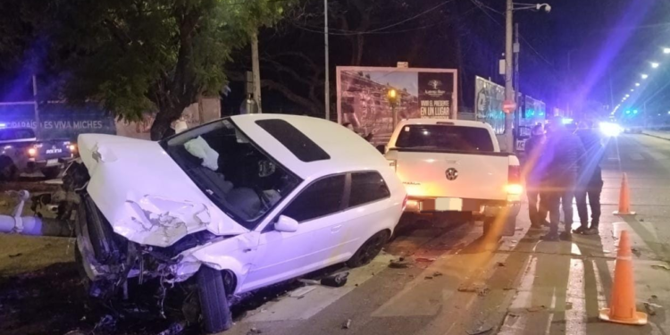 Un brusco choque se produjo en Recta Martinolli y avenida Gauss