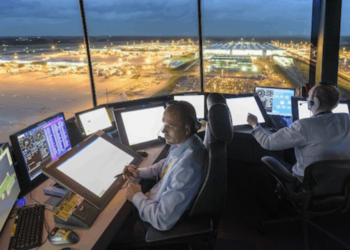 Paro de controladores aéreos afectará vuelos en todo el país