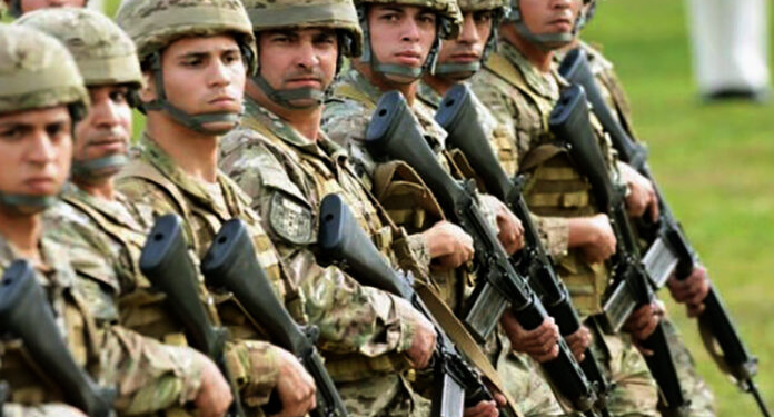 Aprueban un aumento escalonado de 7,5% para las Fuerzas Armadas