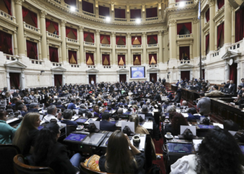 La oposición aprobó el financiamiento universitario