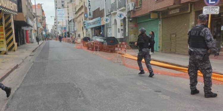 Una fuga de gas en calle Alvear generó preocupación y cortes de tránsito