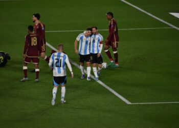 Lionel Messi se despidió de las eliminatorias en el país con otro triunfo y mucha emoción