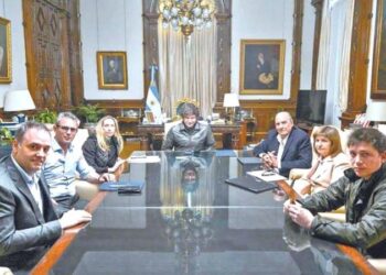 Tras posponer su viaje a EE.UU., Milei encabezará una reunión con la mesa política