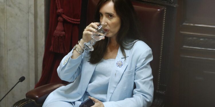 Victoria Villarruel votó en Caseros sin dar declaraciones a la prensa