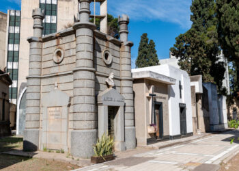 "Cementerios latinoamericanos: clásicos, históricos y pintorescos", una charla imperdible en el San Jerónimo