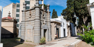 "Cementerios latinoamericanos: clásicos, históricos y pintorescos", una charla imperdible en el San Jerónimo