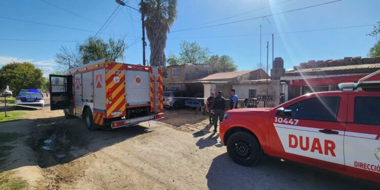 Trágico incendio: una persona murió en barrio Coronel Olmedo