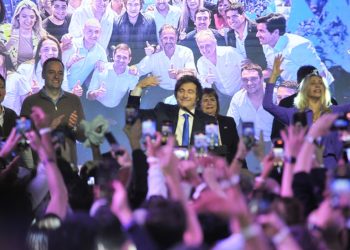 Milei celebró el triunfo a nivel nacional: «hoy comienza la reconstrucción de la Argentina grande»