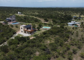 Narvaezbid presenta una nueva oportunidad de inversiónen San Luis: lotes en el Barrio Cerrado Aguas Blancas