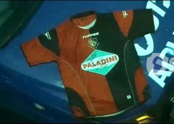 Recuperaron la camiseta autografiada por Maradona que fue robada en Córdoba