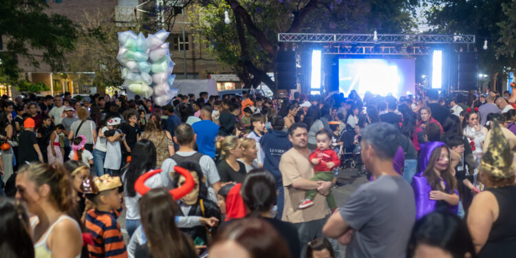 Más de 100 eventos supervisados y dos fiestas clandestinas clausuradas en Halloween