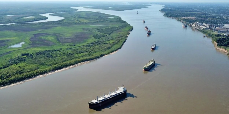 El Gobierno lanzó el Plan Paraná para combatir el narcotráfico en los puertos de la Hidrovía