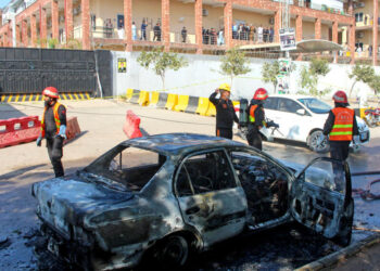 Al menos 12 muertos por un coche bomba en la capital de Pakistán