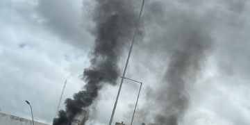 Incendio en un edificio de la ex Soppelsa frente a la Mujer Urbana