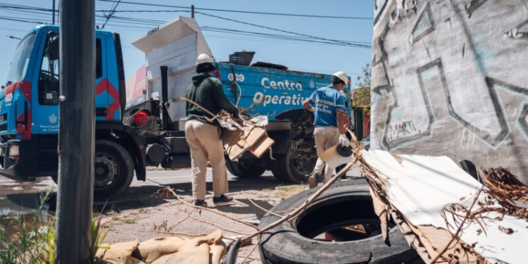 Continúa el operativo ambiental contra el dengue