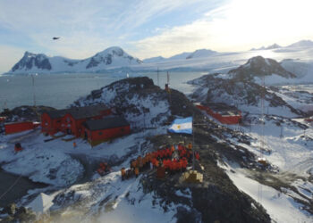 El Gobierno conmemoró los 122 años de presencia argentina en la Antártida