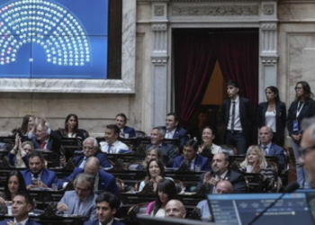 El Gobierno eliminó el artículo de licencias médicas para destrabar la reforma laboral