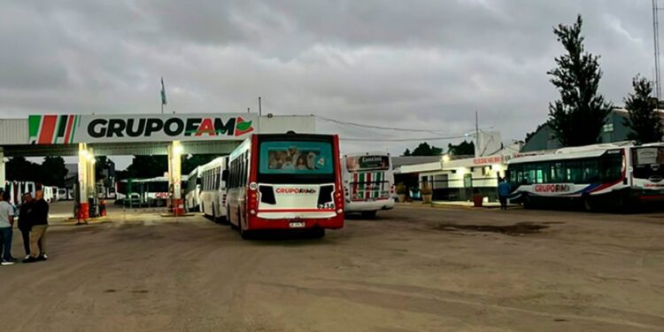 La Municipalidad acelera el desembarco de SolBus tras la salida de FAM