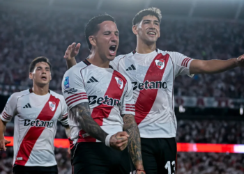 River venció 2-0 a Sarmiento en el duelo por el Torneo Apertura