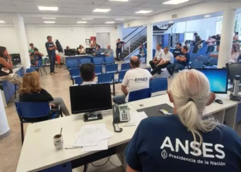 El gobierno lanzó un nuevo plan de retiro voluntario para empleados de ANSES