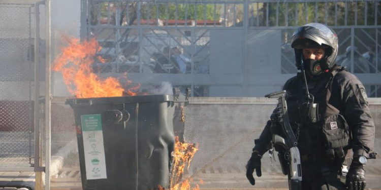 Disturbios en la UCA: daños, heridos y fuego en un pabellón