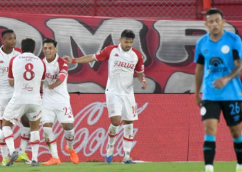 Huracán derrotó por 3-1 a Belgrano y se asienta en la zona de clasificación