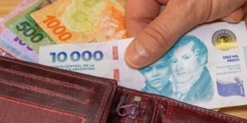 El Gobierno oficializó aumentos a estatales: de cuánto es la suba