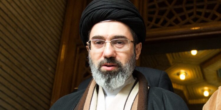 El nuevo líder supremo de Irán advirtió: "Vengaremos la sangre de nuestros mártires"