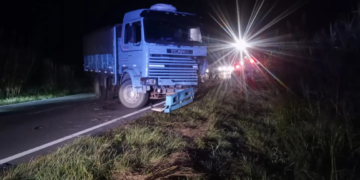 Choque fatal en ruta 35: un hombre murió tras impactar contra un camión