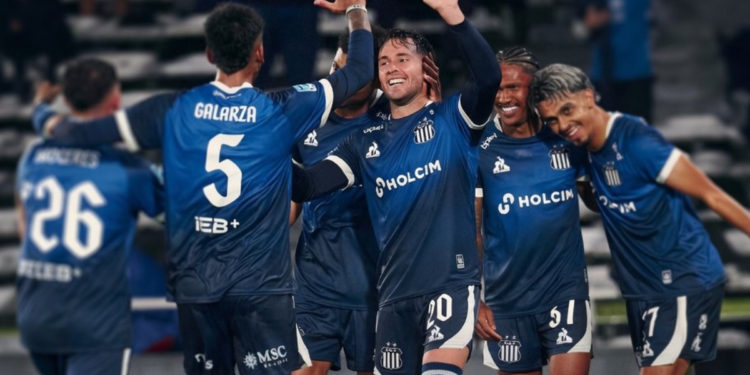 Talleres venció a Riestra y se consolida en lo más alto