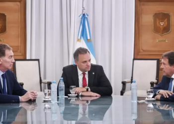 El Gobierno libera hasta $400.000 millones en anticipos a provincias