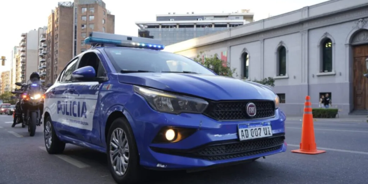 Una trabajadora de limpieza fue apuñalada en la entrada de un edificio en Nueva Córdoba